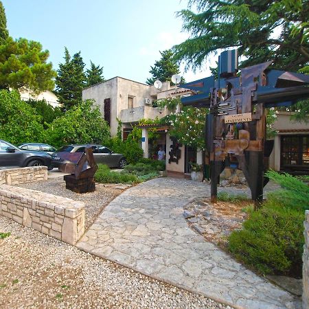 Apartments Nenad 1720 Premantura Exterior foto
